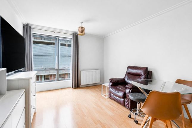 Flat 131, Trentham Court, Victoria Road, Acton photo 3