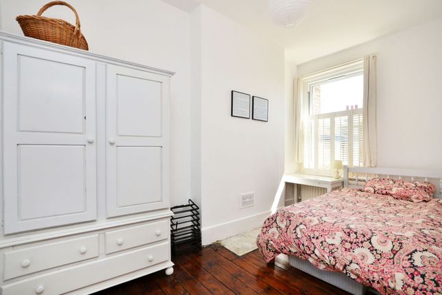 London Road, Tooting photo 4