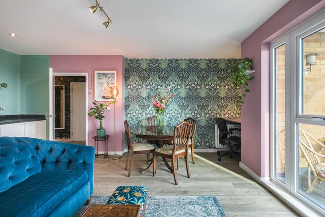 1, Flat 23 Emer Court, Rowland Road, London photo 4