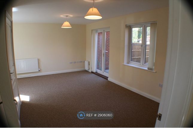 Evergreen Way, Mildenhall, Bury St. Edmunds photo 2