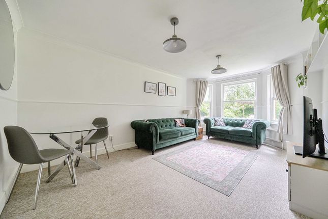 Flat 9, St. Cross Mede Mead Road, Winchester photo 4