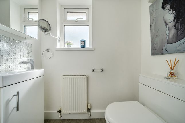 8, Gould Drive, Tewkesbury photo 4