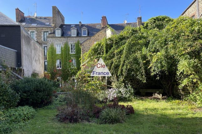 Thumbnail Town house for sale in Fougeres, Bretagne, 35300, France
