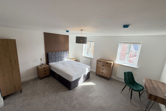 Room 1 34, Boleyn Avenue, Peterborough photo 2