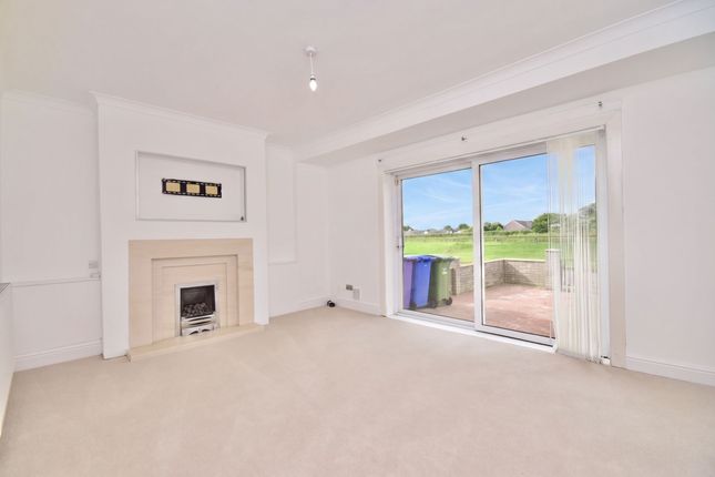 106 Penilee Terrace, Glasgow photo 2