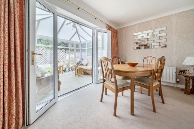 Whistley Close, Berkshire photo 3