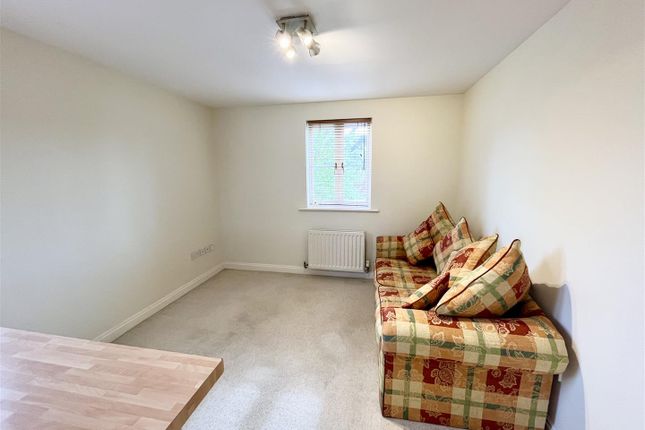 Flat to rent in Field Close, Sturminster Newton