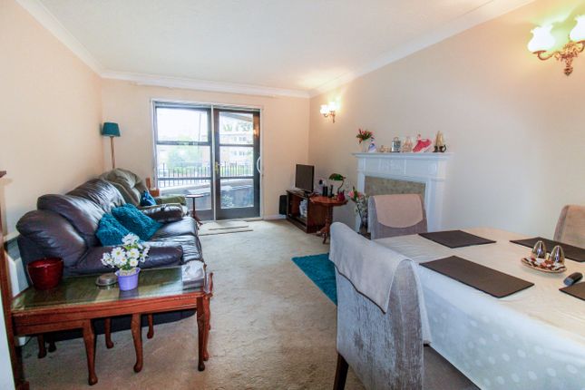 22, Brandreth Court, Harrow photo 2