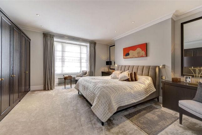 Terraced house for sale in Chesterfield Hill, Mayfair, London