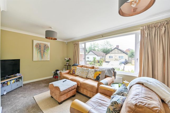 25, Park Crescent, Reading photo 2