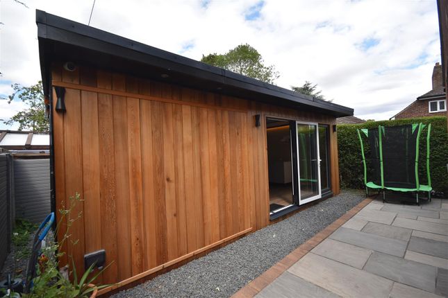 103, Hook Road, Goole photo 4