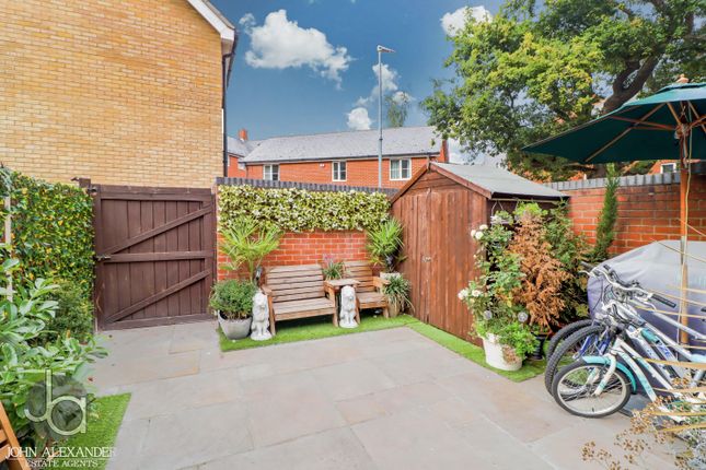 End terrace house for sale in Mill Road, Colchester