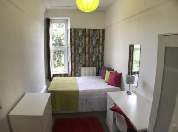 Thumbnail Shared accommodation to rent in Alexandra Road, Plymouth, Plymouth