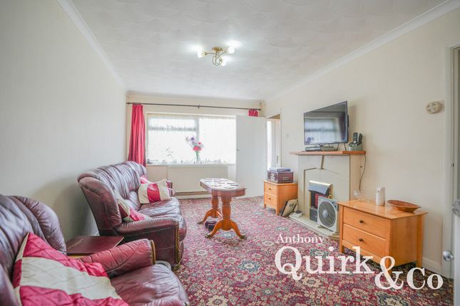 62a, Maurice Road, Canvey Island photo 4