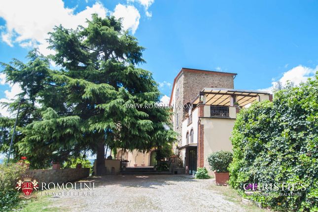 Villa for sale in Arezzo, Tuscany, Italy