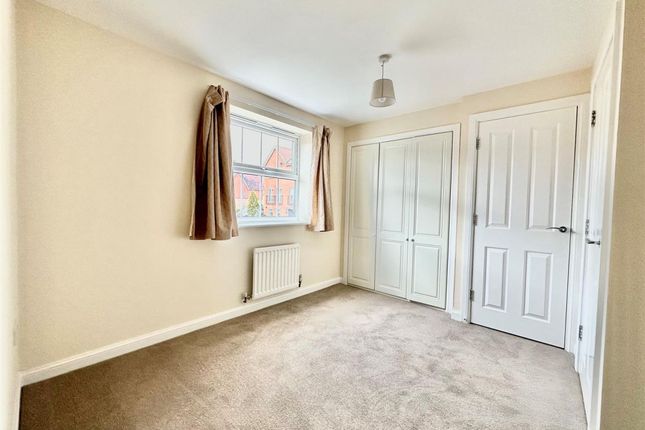 Terraced house to rent in Atkinson Road, Hawkinge