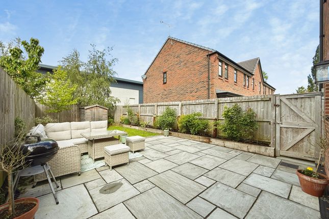 41 Bramble Way, Stockport photo 4
