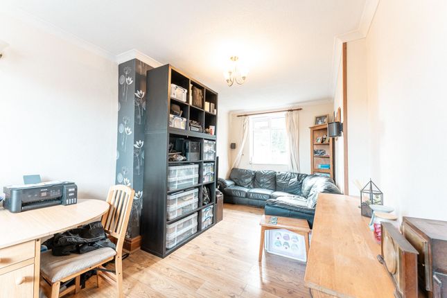 35 Chapelfields Road, York photo 4