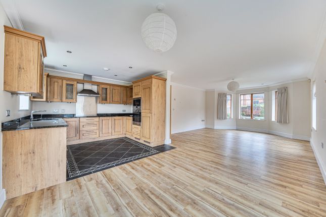 3 Dunwood Court,, Salisbury Road, Romsey photo 2