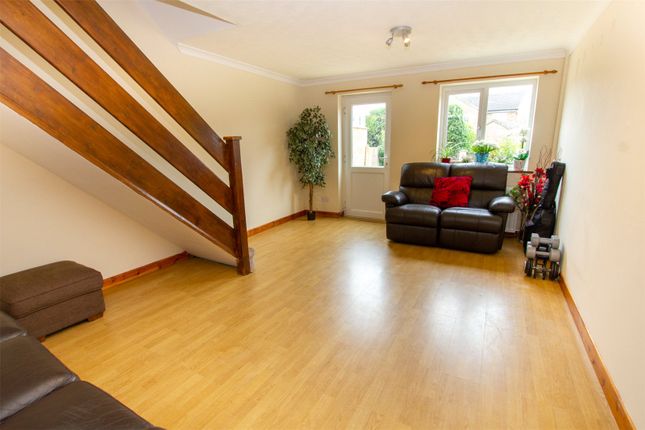 15, Hawthorn Grove, Carterton photo 3