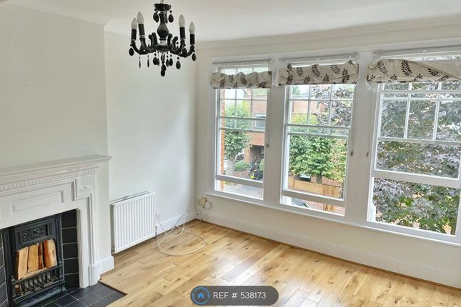 Thumbnail Flat to rent in Woodland Rise, London