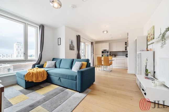 Flat for sale in Grove Park, London