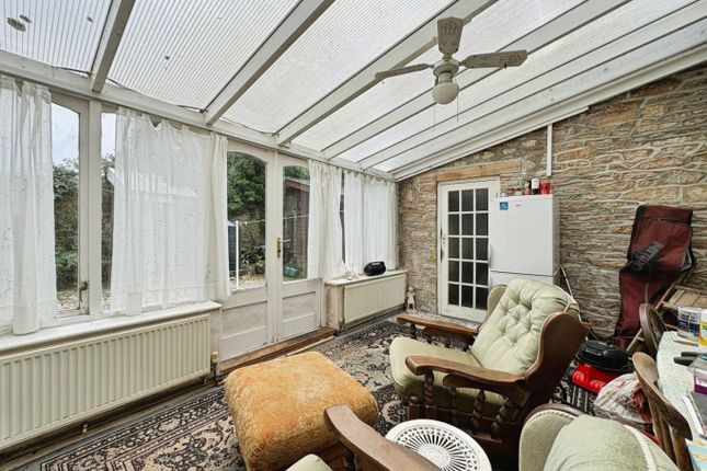 6 Vicarage Row, Breage, Cornwall photo 3
