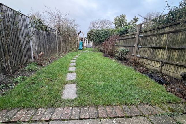 26, Sandlands Road, Tadworth photo 4