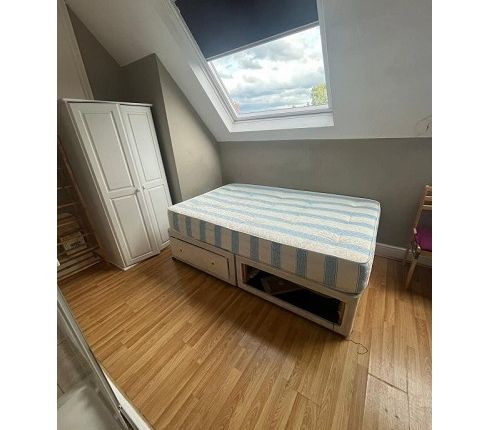 Thumbnail Room to rent in Malwood Road, Clapham South