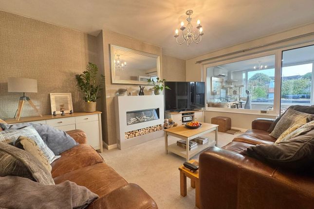 31, Saxondale Avenue, Burnham-On-Sea photo 3