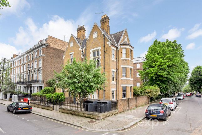 Thumbnail Maisonette to rent in Leamington Road Villas, Notting Hill, London