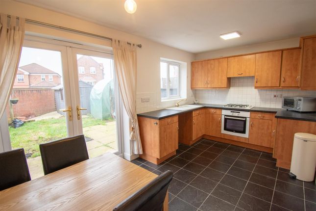 24, Thornhill Drive, Alfreton photo 2