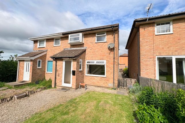 79 The Woodlands, Bridgend photo 2