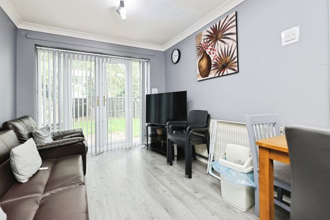 23, Barle Grove, Birmingham photo 2