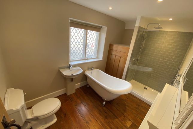 Thumbnail Detached house to rent in London Road, Wansford, Peterborough
