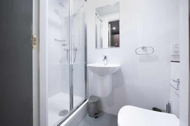 Flat 209, 62-64, Kenton Road, Harrow photo 4