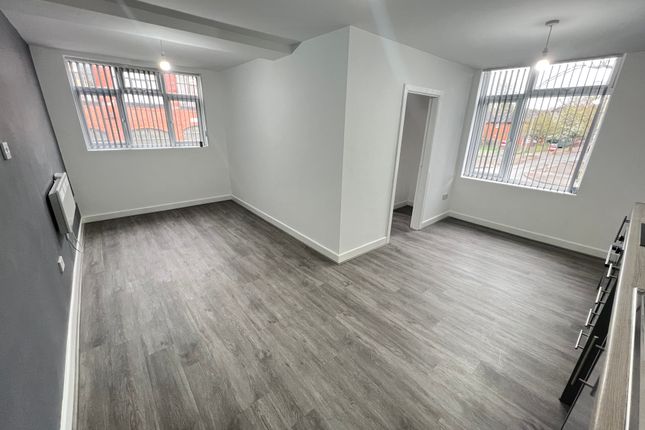 Thumbnail Flat to rent in Saffron Lane, Leicester