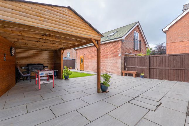 5, Carrwood way, Preston photo 4