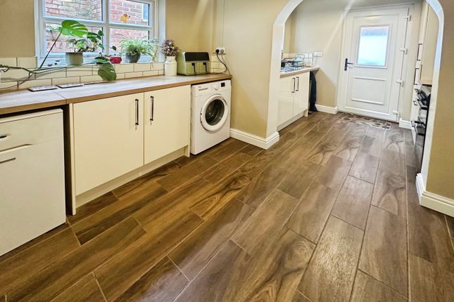 3, Knowle Sands, Bridgnorth photo 3