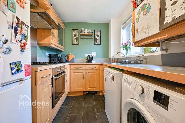 19 Salisbury Avenue, Preston photo 3