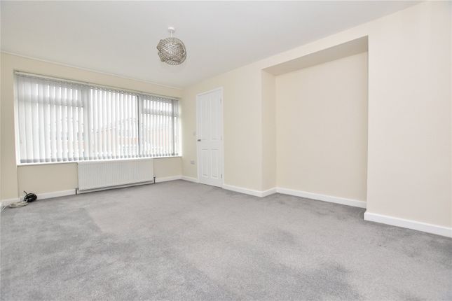 7, Green Hill Croft, West Yorkshire photo 2