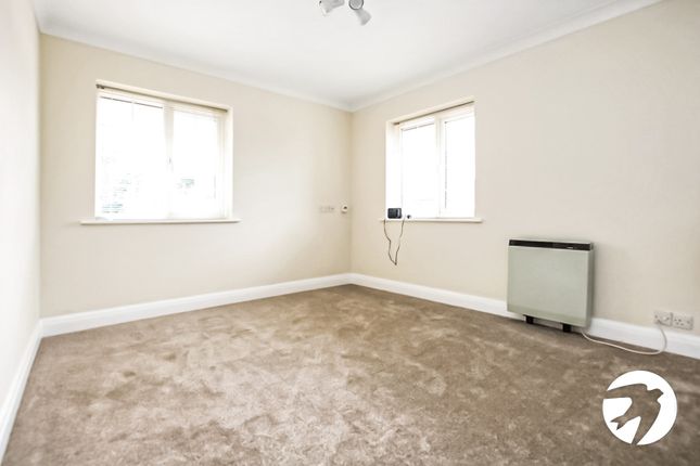Flat 30, Southend House, 141, Footscray Road, London photo 3