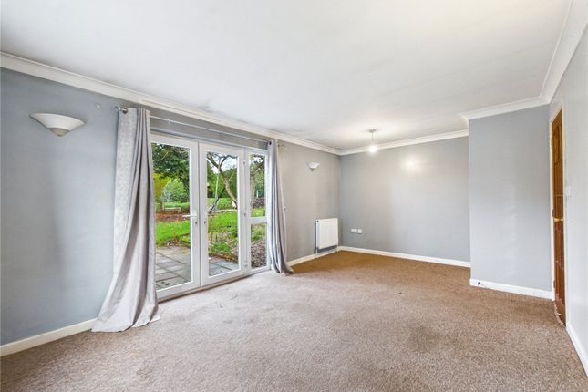 25, Pattern Bush Close, Manningtree photo 4