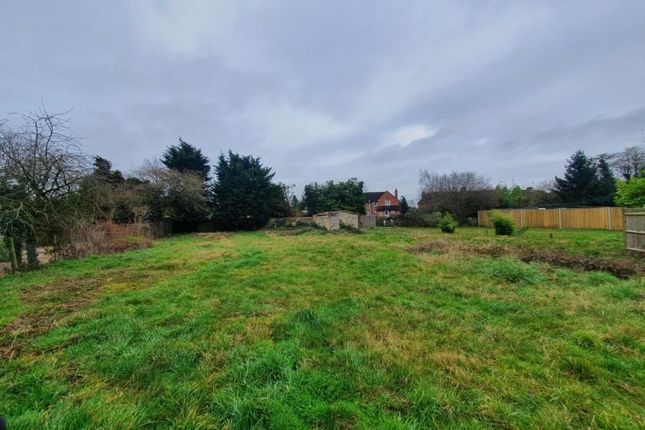 Thumbnail Land for sale in Roman Way, Thatcham
