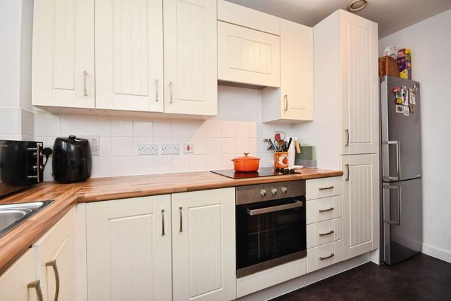 26, Primula Court, Primrose Hill, Chelmsford photo 2