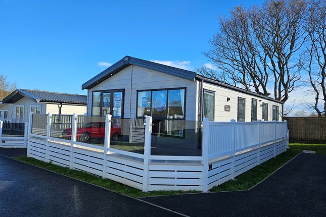 Thumbnail Lodge for sale in Week Lane, Dawlish Warren, Dawlish