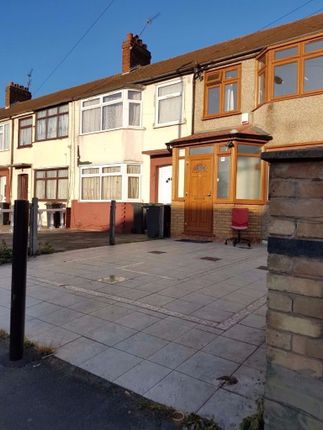 Thumbnail Terraced house to rent in Nightingale Road, London