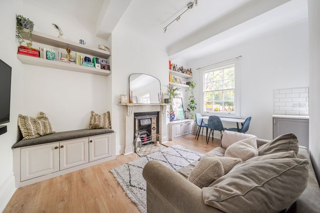 Flat 2, 159, Lewisham Road, London photo 4
