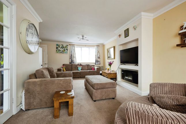 2, Fairlane, Shaftesbury photo 2