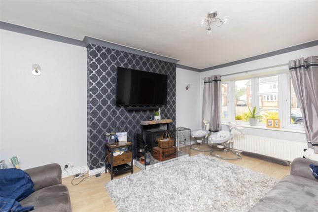 5, Furness Close, Chorley photo 2